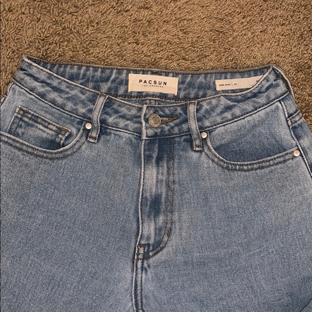 light wash mom jeans